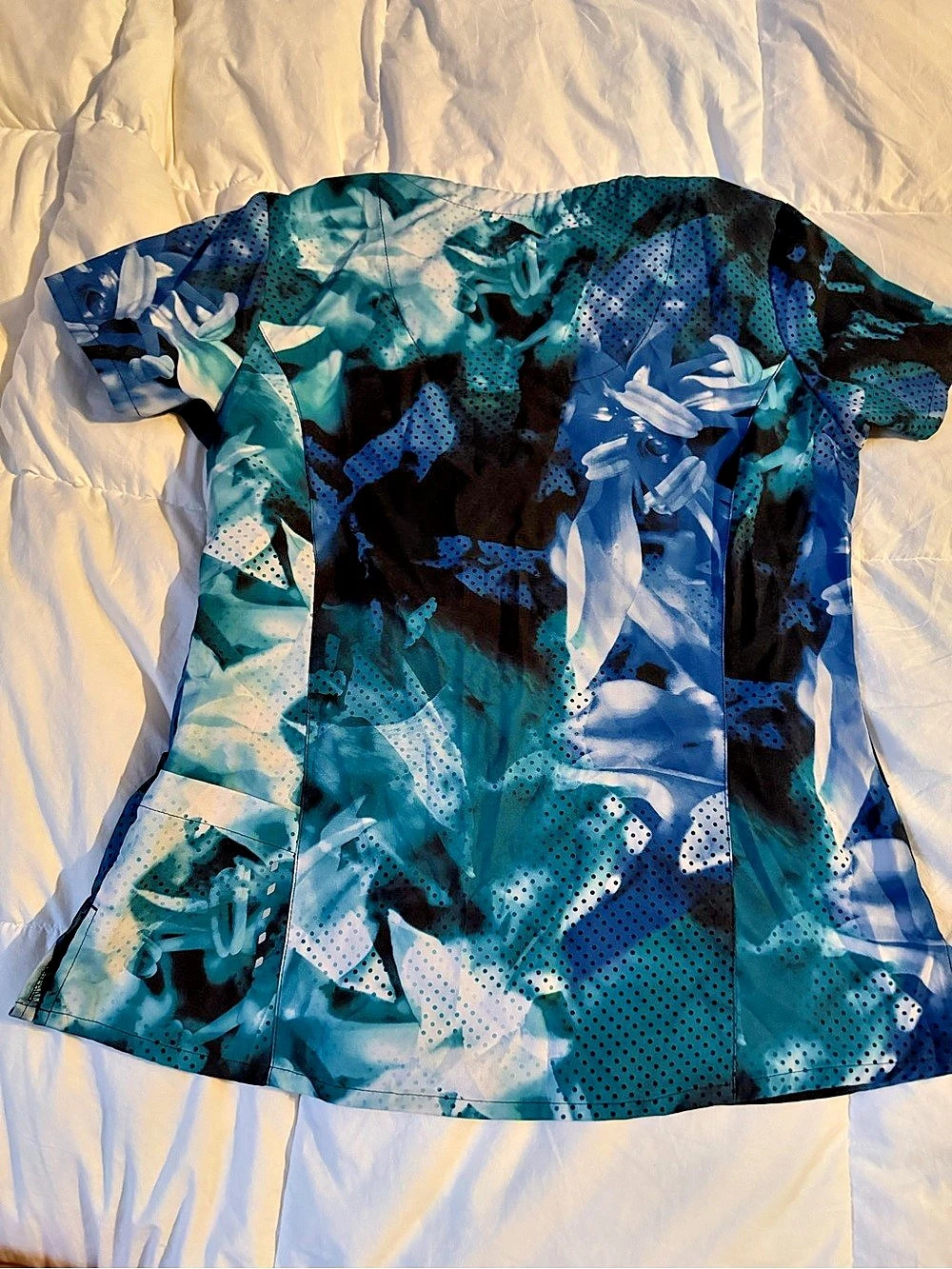 Scrub Top - Picture 2 of 2